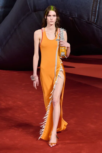 Look 56